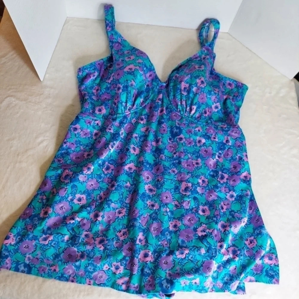 Maxine of Hollywood Blue Green‎ Purple Pink Floral Swimsuit with side splits - Picture 14 of 14